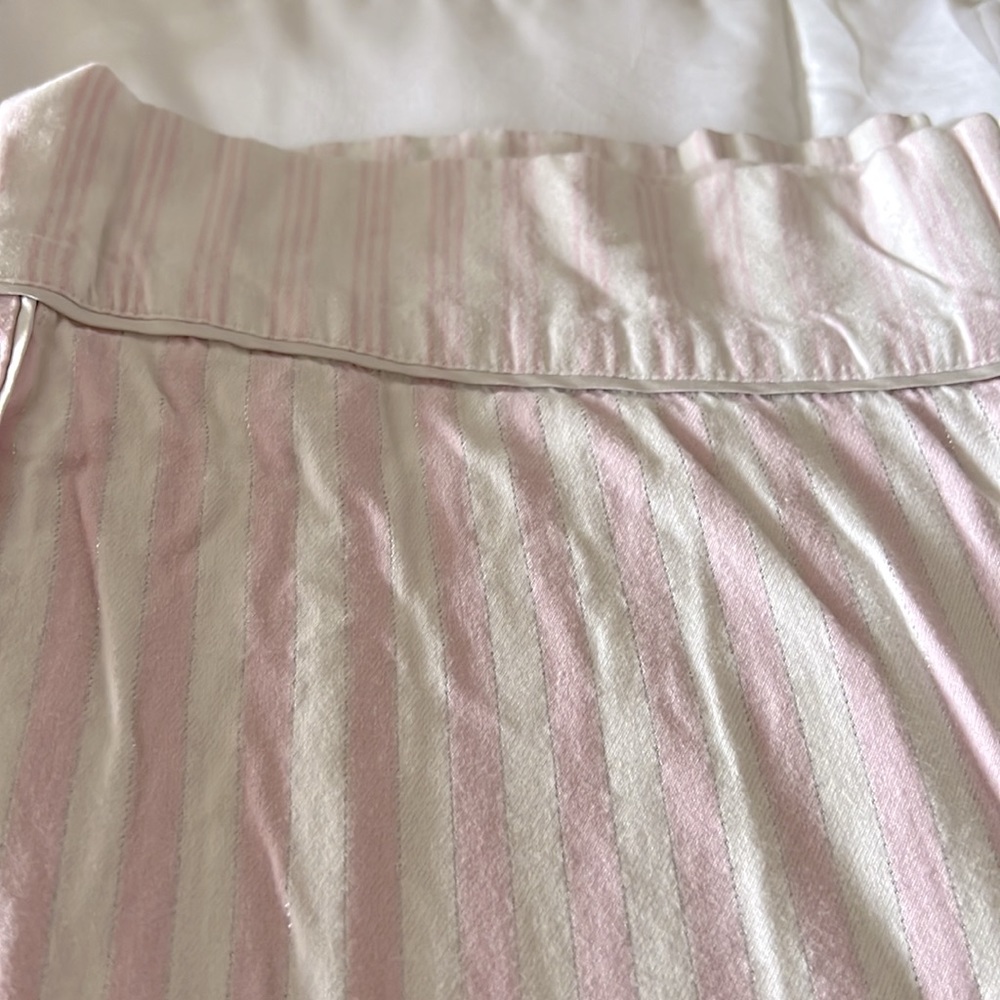Victorias Secret XL Pajama Lounge Pants Pink & White Striped w/ Silver Thread - Picture 3 of 8